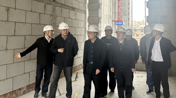 張佩峰到監(jiān)理項目現(xiàn)場督導(dǎo)檢查節(jié)前安全生產(chǎn)工作